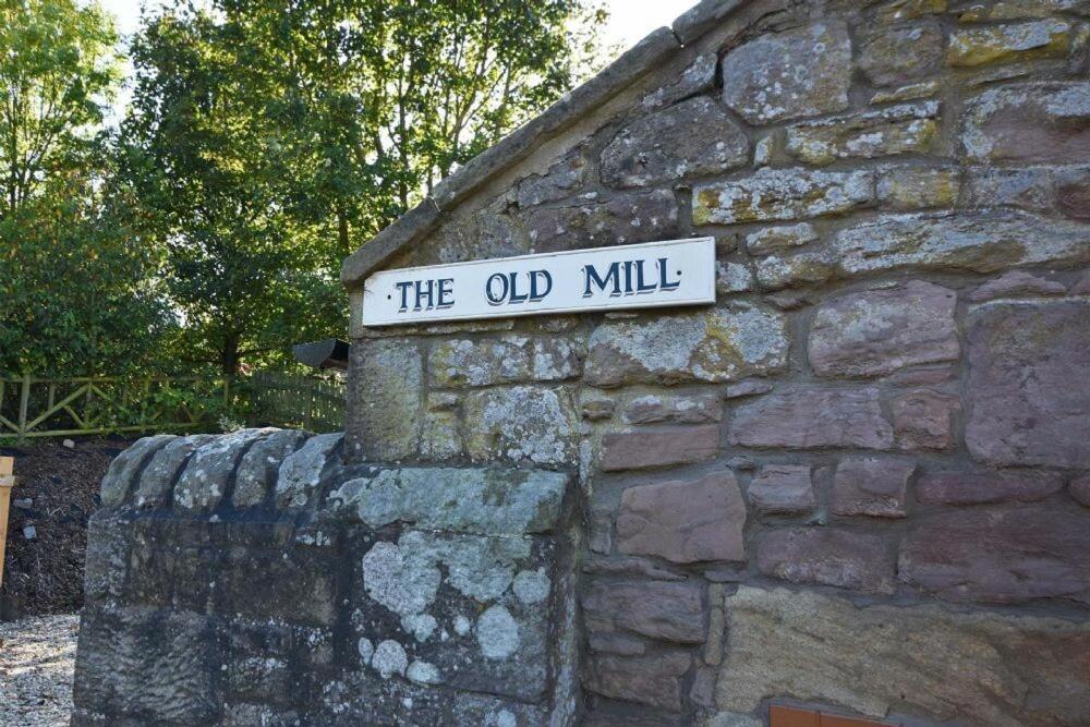 Вилла Old Mill Lucker Экстерьер фото